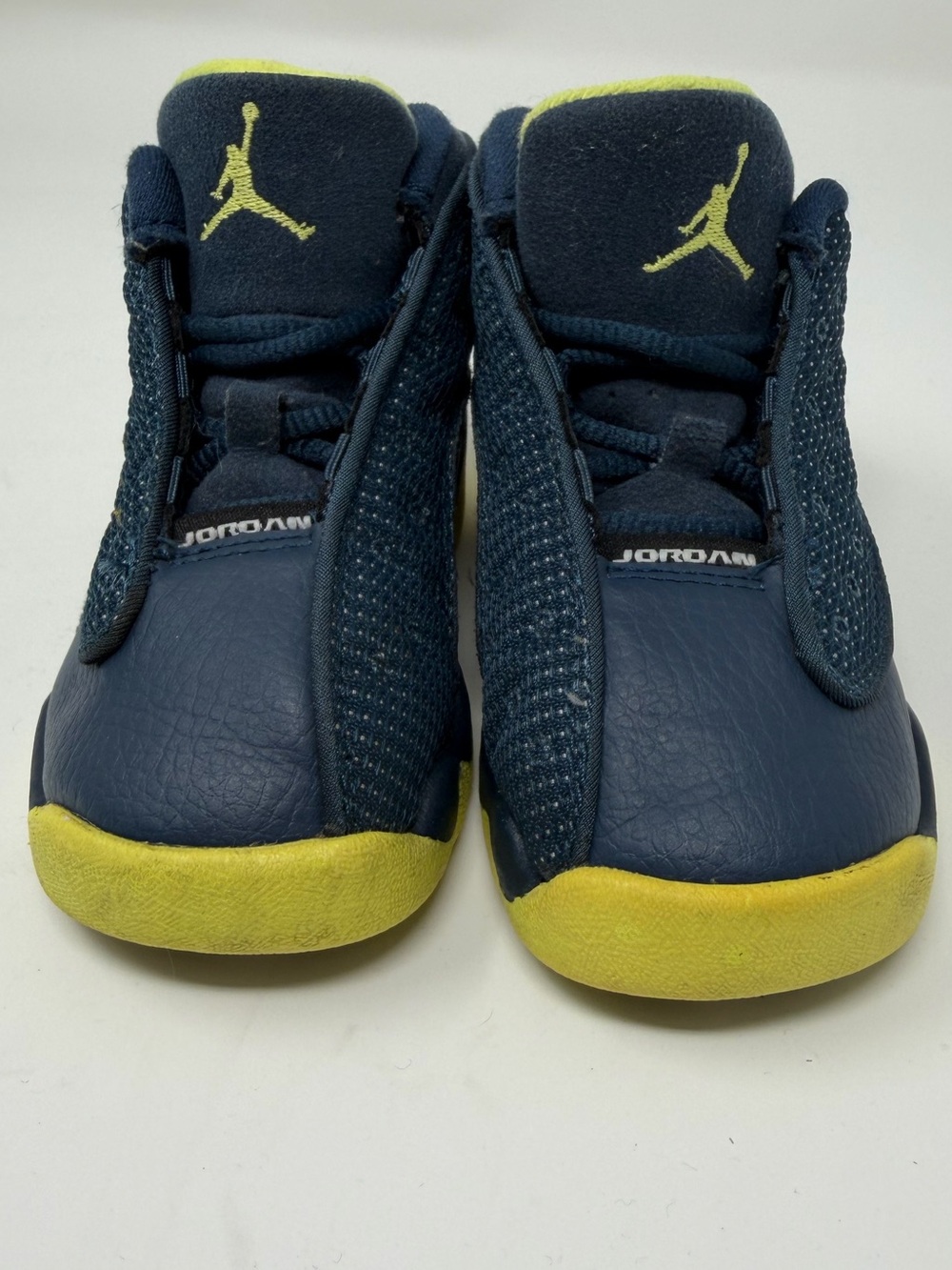 Jordan Kids Navy and Yellow Retro Sneakers Sz. 6c - Picture 8 of 9